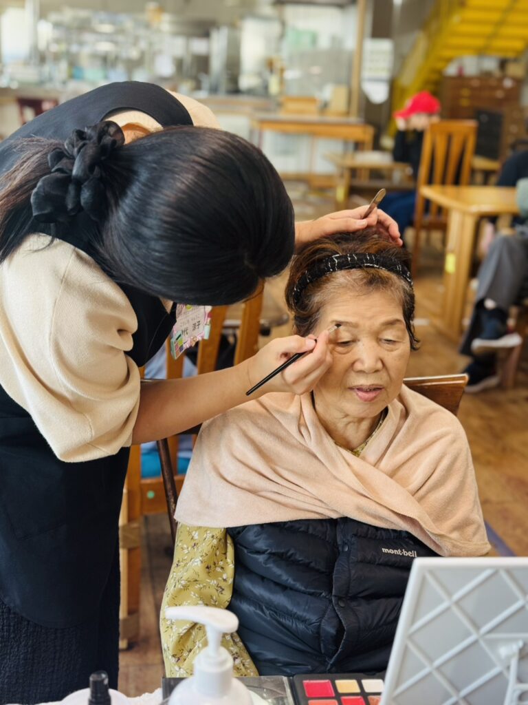 介護美容/メイク施術