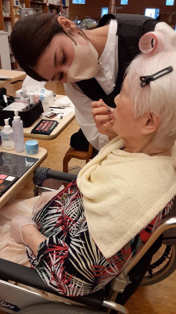 介護美容/メイク施術